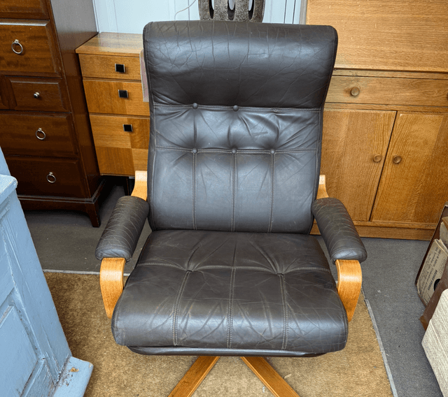 Mid Century Scandinavian Style Leather Swivel Chair