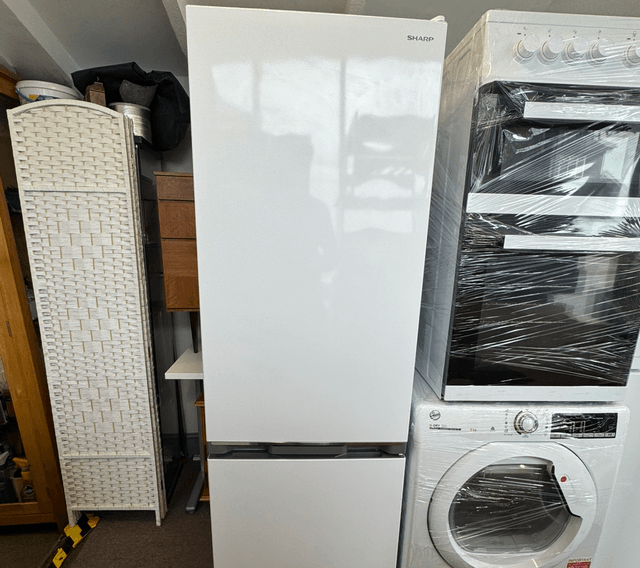 Sharp 70/30 Split Fridge Freezer