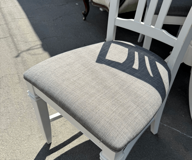Modern Dining Table With 2 Dining Chair