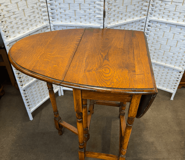 Vintage Oak Gateleg Occasional Table