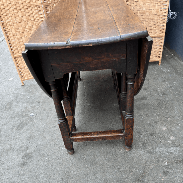 18th Century Oak Gateleg Dining Table