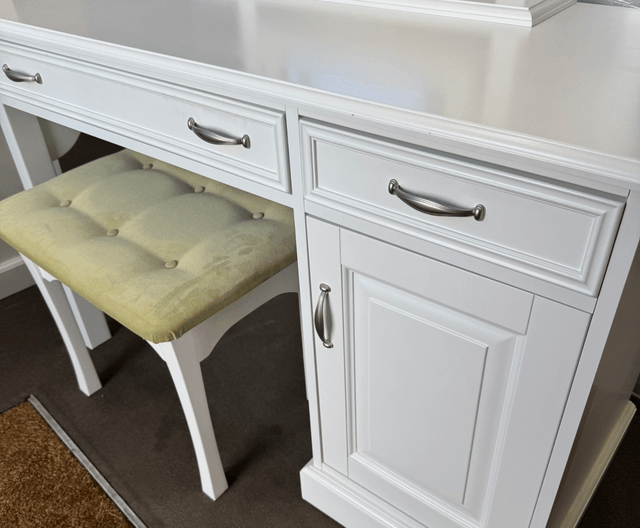 Quality Solid Dressing Table With Stool And Mirror