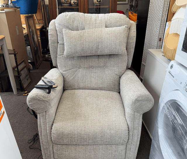 Quality Fabric Rise And Recline Armchair With 5 Different Massage Zones